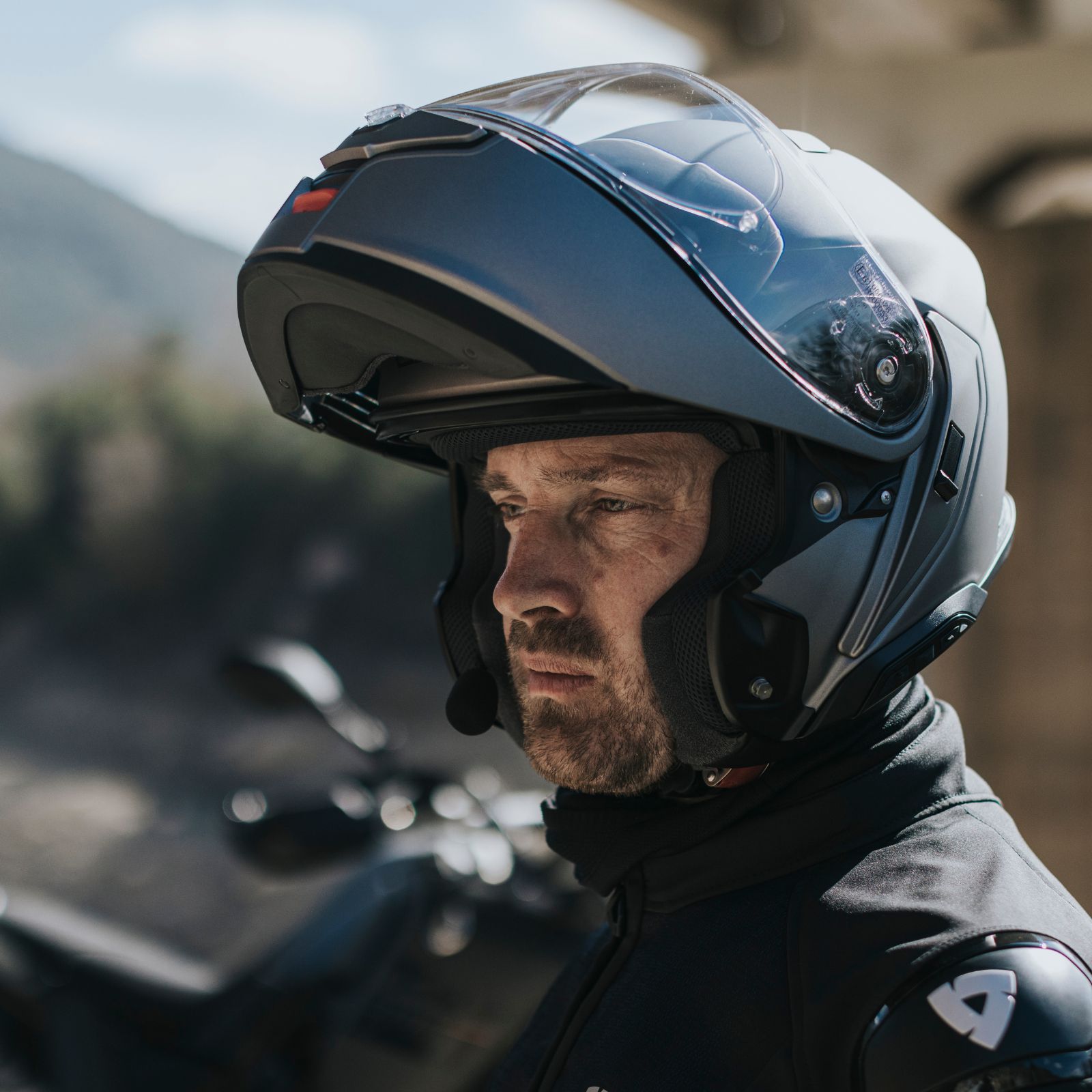 SHOEI Neotec 3 – SHOEI® Helmets USA